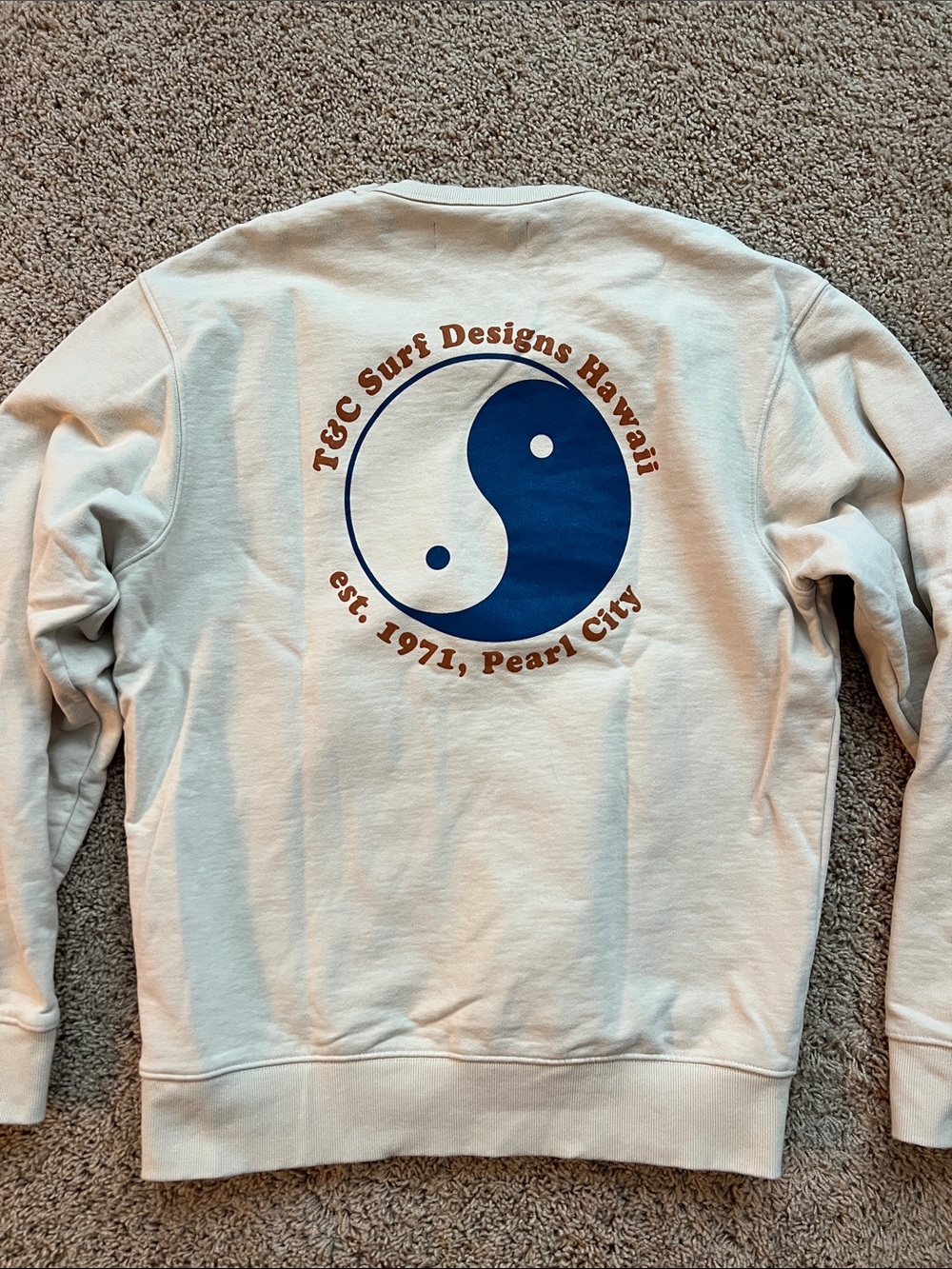 T&C Surf Cream Crewneck Sweatshirt with Navy Yin-Yang Logo L - Picture 2 of 2